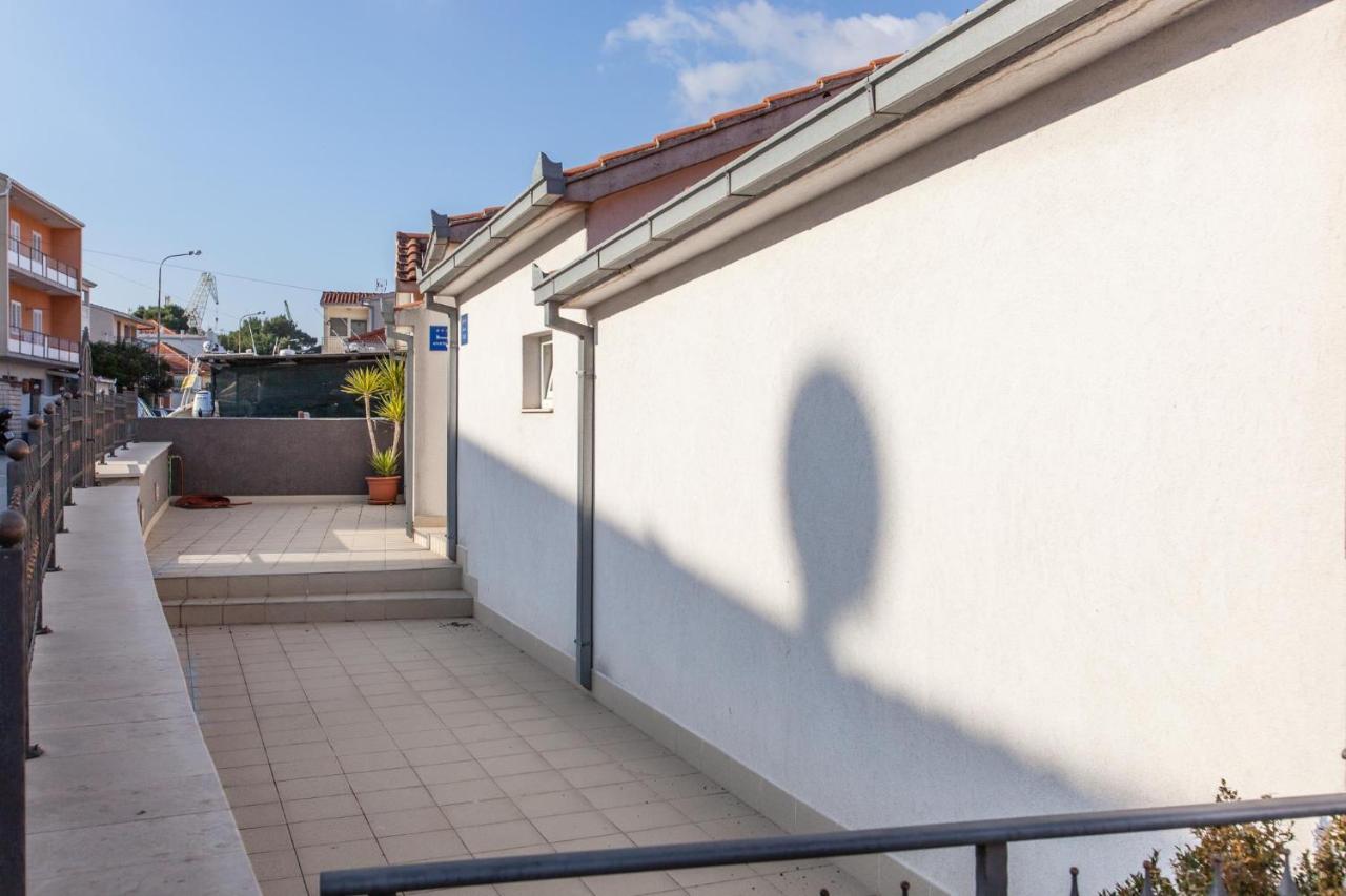 Holiday Home Beata Trogir Extérieur photo